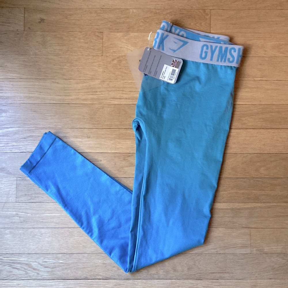 Gymshark fit leggings NWT. Dusky teal and light grey size large